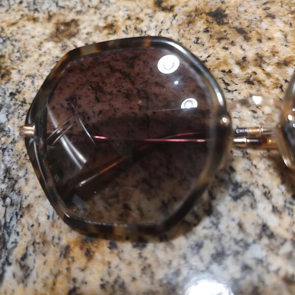 Sonix Willow Sunglasses Womens Oversized Hexagon Gold Frame 500-1860-005